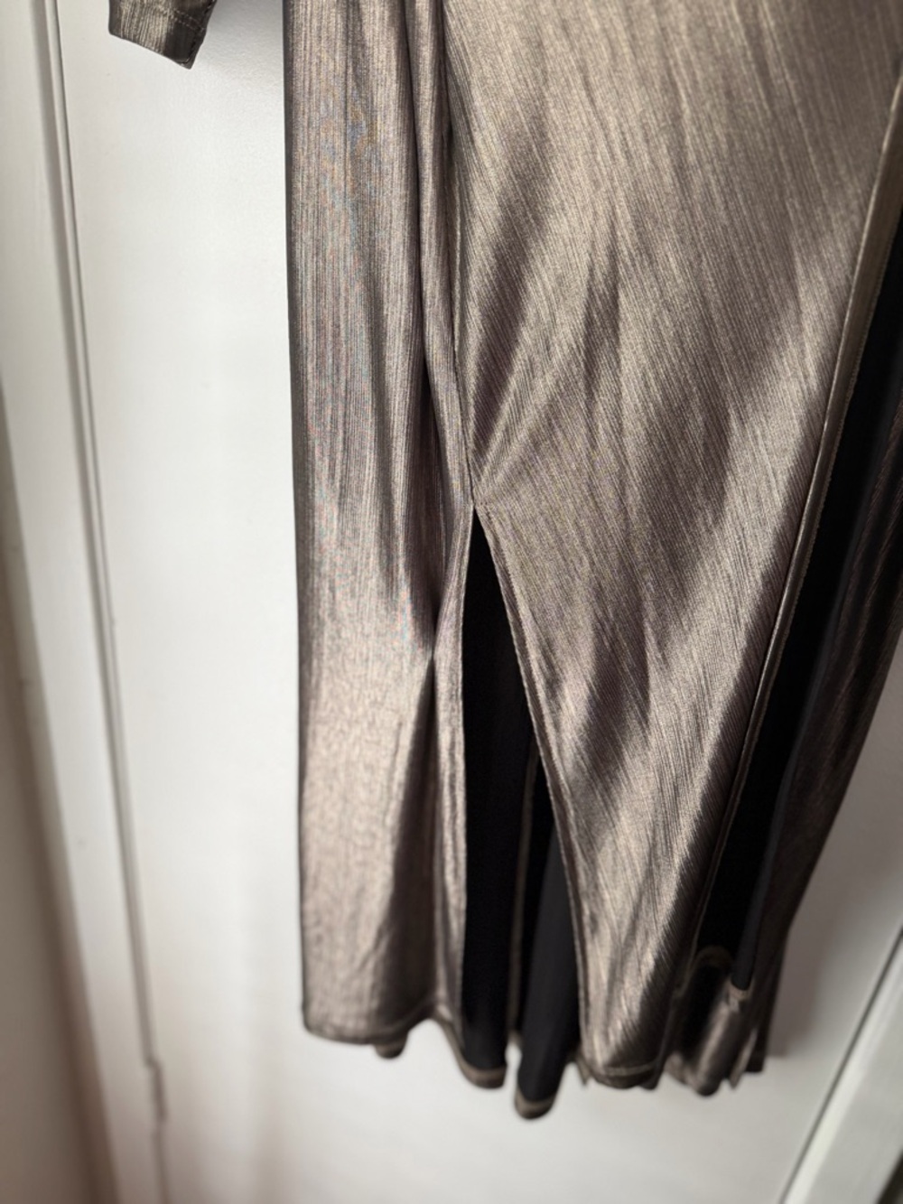torrid Metallic Bronze Open-Front Duster with Black Lining - Picture 3 of 7